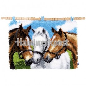 knüpfdecke drie paarden