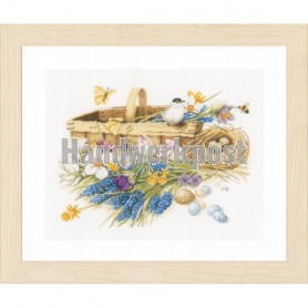 stickpackung marjolein bastin, mand met lentebloemen