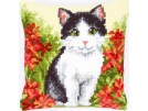 kreuzstichkissen poes in bloemenveld