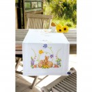 kreuzstichläufer konijntjes in lentesfeer, wit